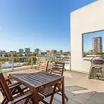 Spacious 2-Bed With Two Balconies With City Views